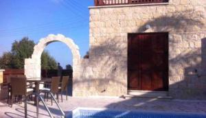 Stunning Traditional Stone Villa - Kallepia