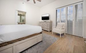 Phoenix VI 6101 condo