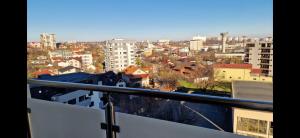 Skyview Oasis Apartment near Palas Mall