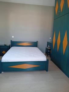 Leonidas Apartments