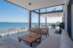 Seafront Villa Aurea with pool and seaview