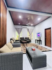 Bungalow DCENANG II - Private Pool 4 Bedrooms