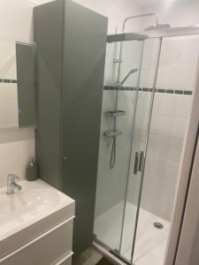 Appartements Bas de villa 2 a 5 couchages : photos des chambres