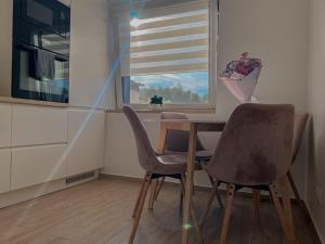 Toliau nuo šurmulio