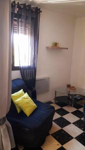 Appartements La Ciotat Mer Grand Studio proche des Quais du Port, du centre pieton et des Plages : photos des chambres