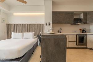 CB615 | Elegancia y confort frente al mar