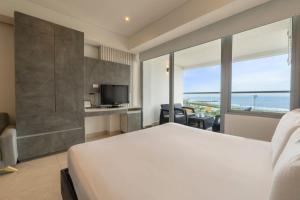 CB615 | Elegancia y confort frente al mar