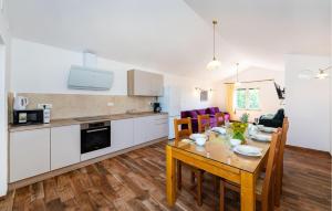 3 Bedroom Gorgeous Apartment In Seline