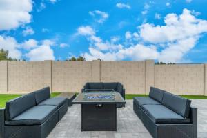 Stylish Revival Retreat w Hot Tub and Fire Pit