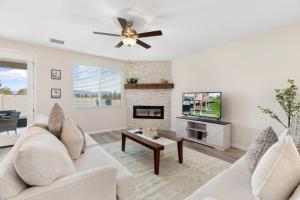 Stylish Revival Retreat w Hot Tub and Fire Pit
