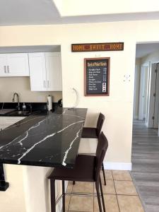 Bright and Spacious 2 Story Condo