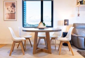 Clarendon Convenient Exhibition Centre 2B2B CP