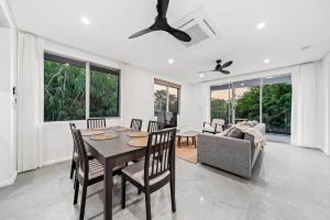 Scarborough Escape, New 3Br Suite,141