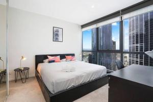 MStar Penthouse CBD Apartment