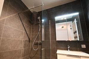 Casa del Rops, luxury apartment, two bathrooms and roof terrace, near the beach