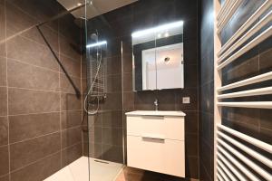 Casa del Rops, luxury apartment, two bathrooms and roof terrace, near the beach