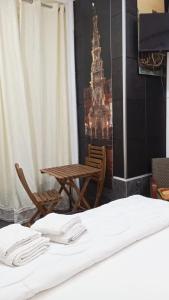 Napales garibaldi station fraternitè