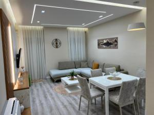 Dalvi Apartments