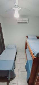 CASA - 3 quartos com ar - 2 banheiros - garagem para 2 carros