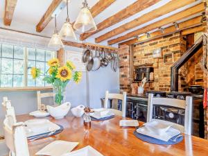 3 Bed in Cotswold 95715