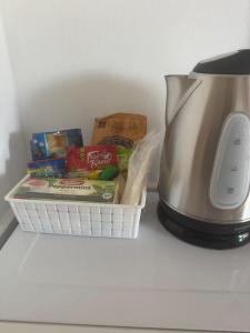 Pearl of the City JAMAICA PEARL