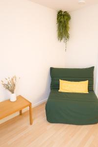 Appartements Le jardinet d-Emma - Appart RDC avec jacuzzi, parking, au calme : photos des chambres