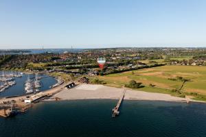 Hotel Melfarhus - Your modern self-service hotel at the marina
