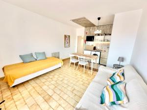 T1 Old Downtown Sea View 2