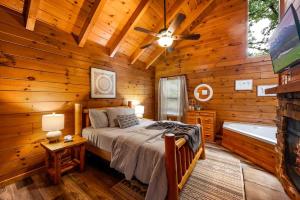 View-Location-Hot Tub-Pool Table-3 Fireplaces
