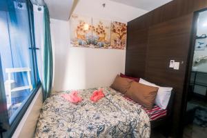 The Giggle Spot Cozy Makati Hideaway Pool & Gym 2270