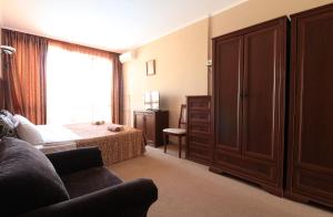 Първа линия Апартаменти