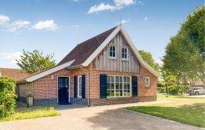 Cozy Home In Hoge Hexel With Sauna