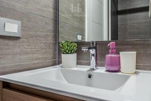 HT Espectacular Apto en Nunoa con Estacionamiento