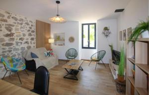 Maisons de vacances La Magnanerie : Maison de Vacances 5 Chambres