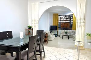 Vive a 5min del centro 3HAB con AC Cochera Jardín