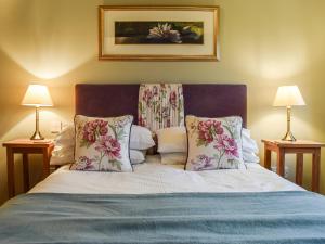 Trough Cottage - Uk48424