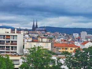 Appartements Petit studio cosy, balcon et vue : photos des chambres