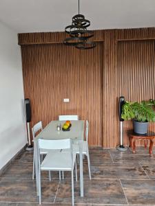 Casa Grande Pereira cerca terminal