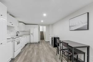 Innisfil retreat, hot tub, Sauna, EV plug, Generac