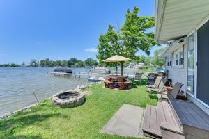 Lakefront Gem with Watercrafts and Dock in Coldwater!