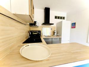 Port Vincent - Appartement deux pièces avec piscine MAE-3333