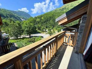 Appartements Chalet Chardons - Chalet Authentique proche des 3 Vallees MAE-3704 : photos des chambres
