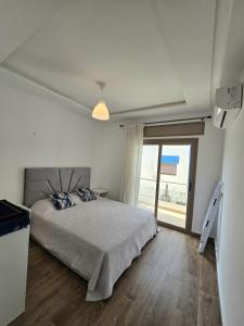 Appartement de Rêve à martil Piscine, Clim, WiFi