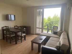 Family, Friendly 2 Bed Apartment