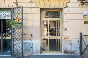 Vatican Gallery Apartment