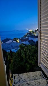 pietranera village terrasse vue exceptionnelle sur la mer