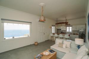 Xrisopigi Moonlight House Sifnos