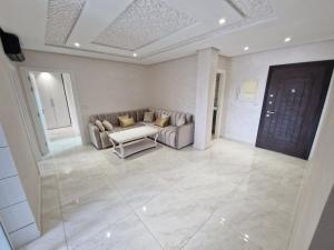 Beautiful 3- Room Apartment