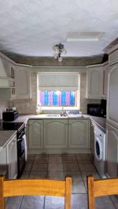 10 Hazeldene