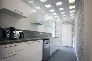Appartements apart lumineux avec terrasse : photos des chambres